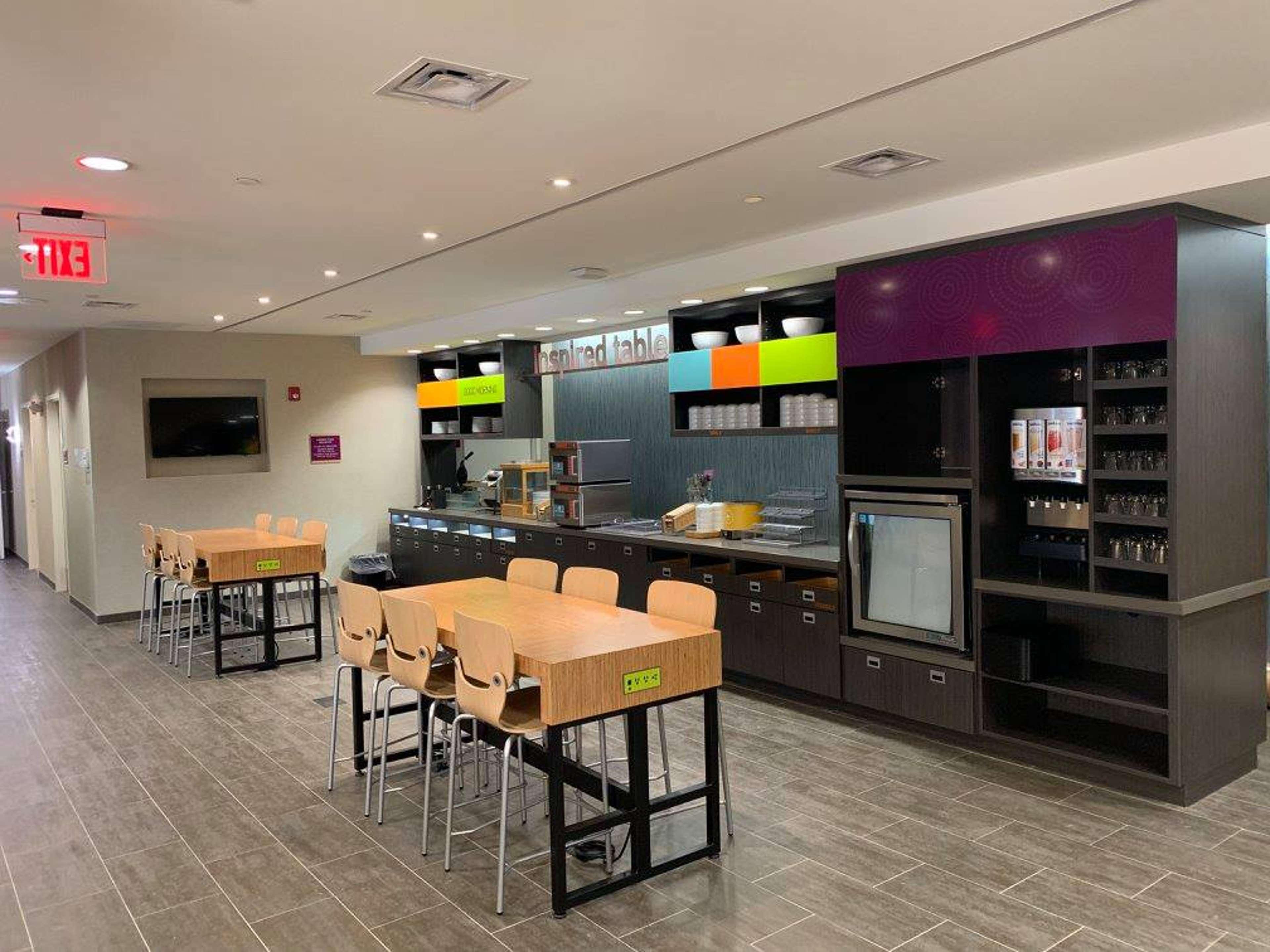 Home2 Suites By Hilton Newark Airport Εξωτερικό φωτογραφία